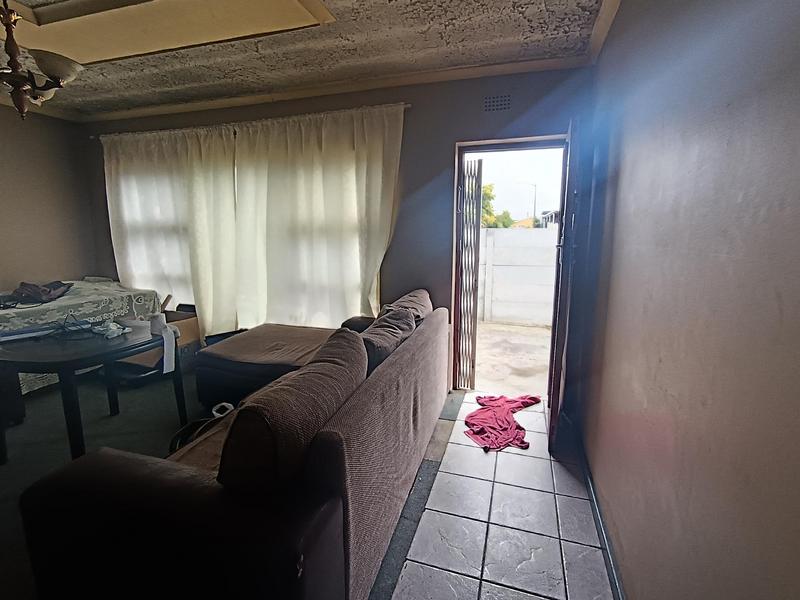 2 Bedroom Property for Sale in Belhar Western Cape